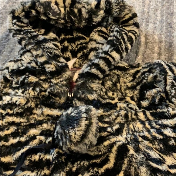 Fur coat - Picture 2 of 5